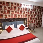 Hotel Popular Suites Delhi Airport